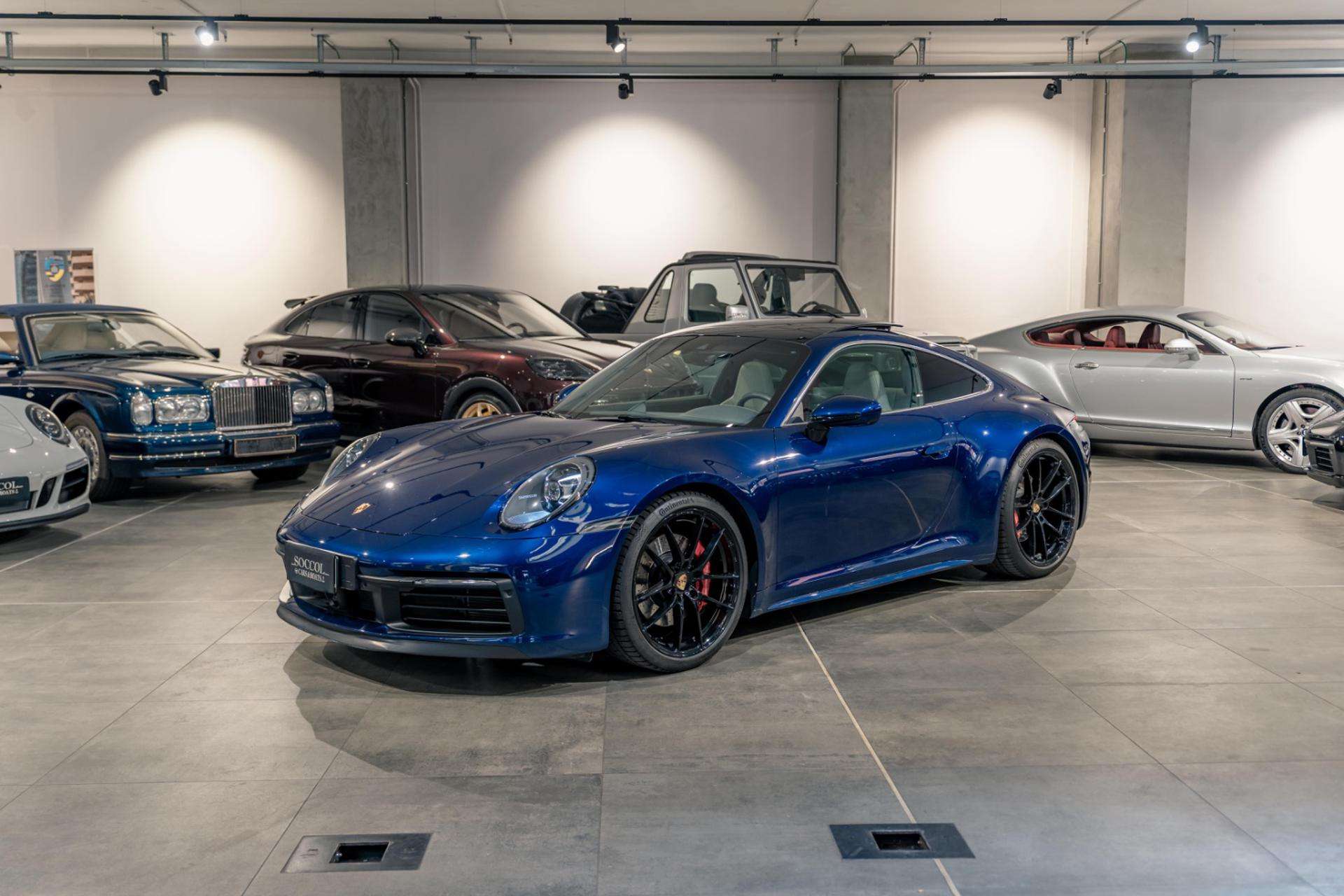 Porsche 911
