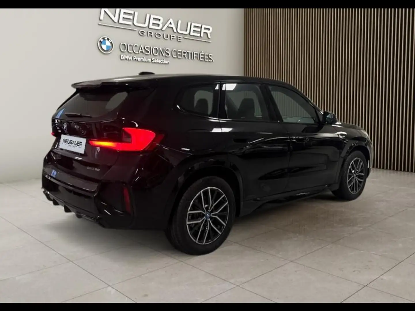 BMW X1 ieDrive20 204ch M Sport Schwarz - 2
