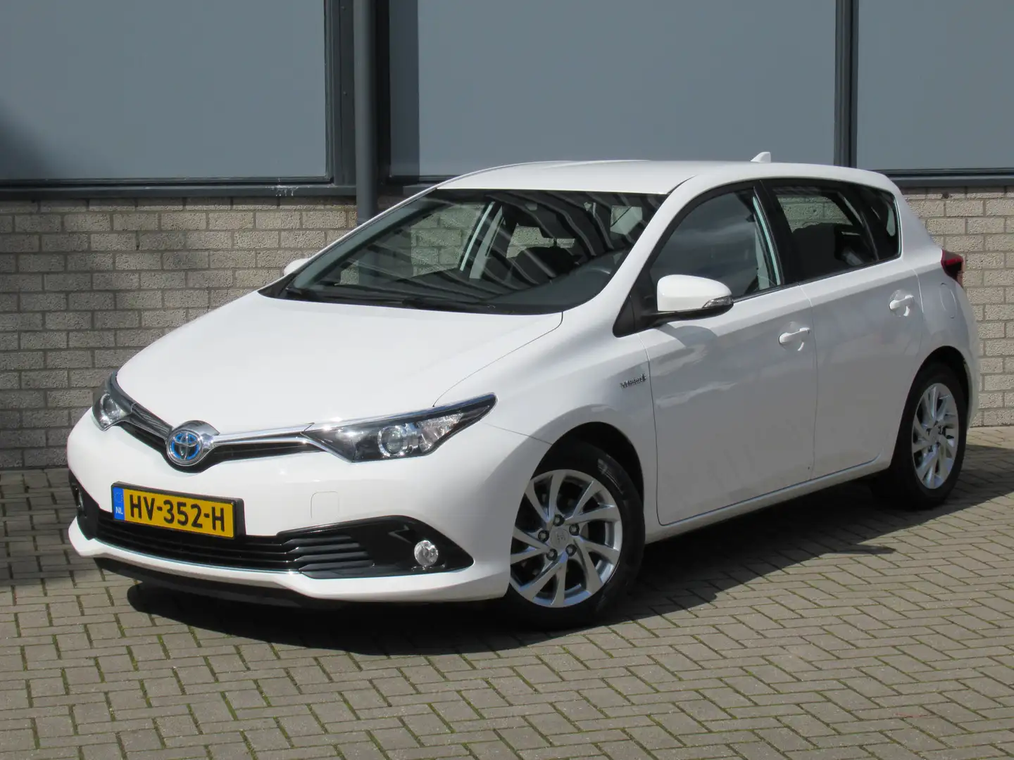 Toyota Auris 1.8 Hybrid Aspiration Dec-2015 Navigatie | camera White - 2