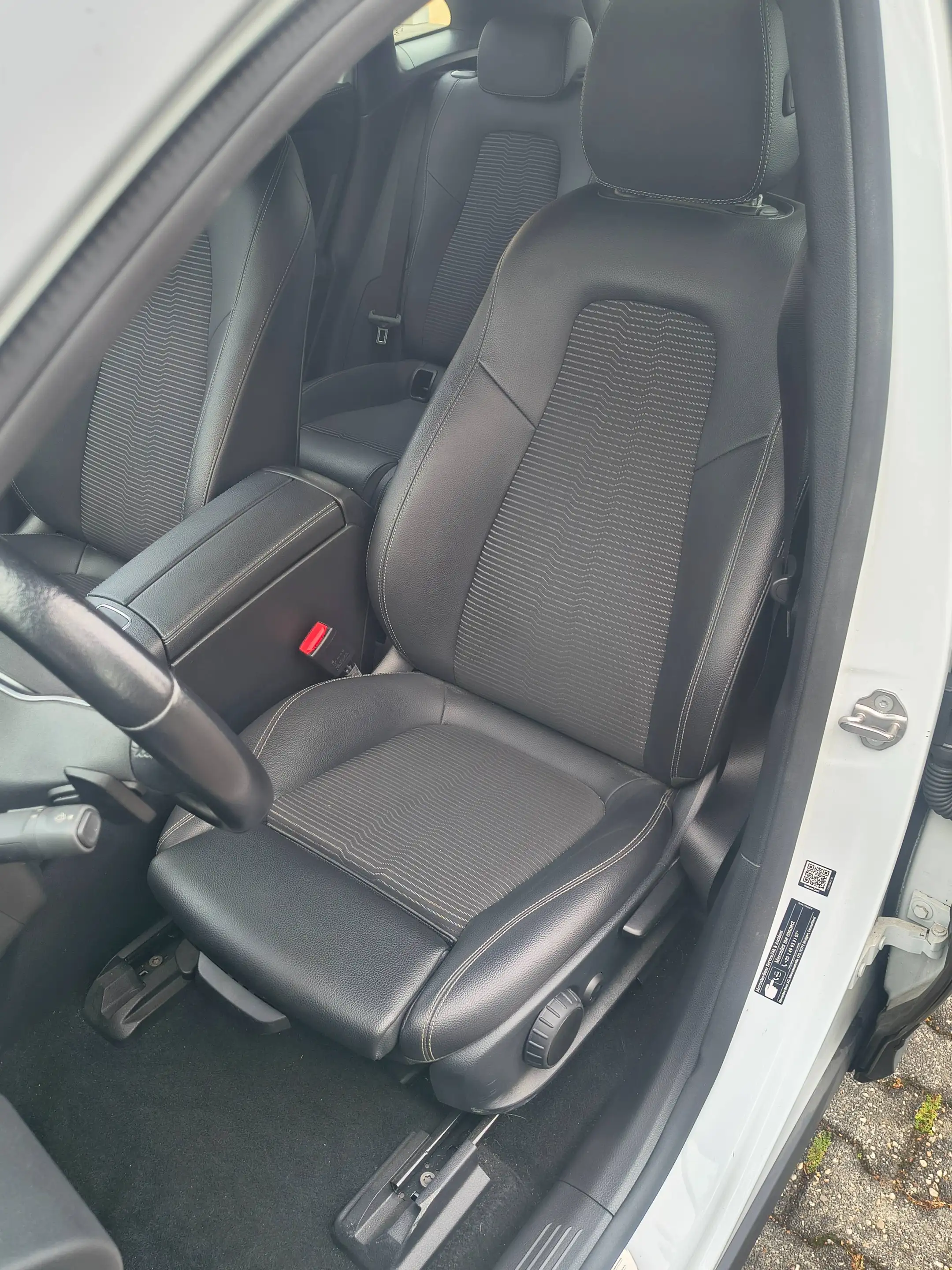 Mercedes-Benz EQA 250 EQA 250 (243.701) — photo 14