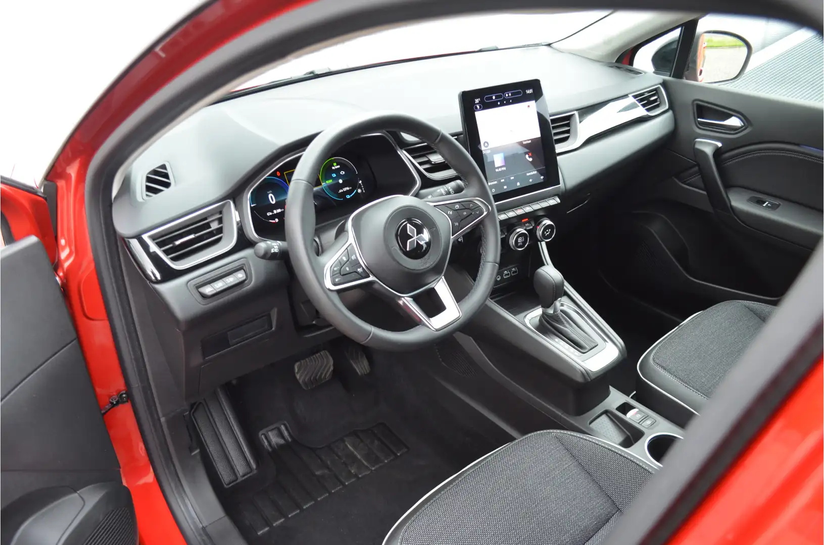 Renault Captur HEV 1.6 A/T FIRST EDITION | HYBRIDE | ADAPTIEF CRU Rood - 2