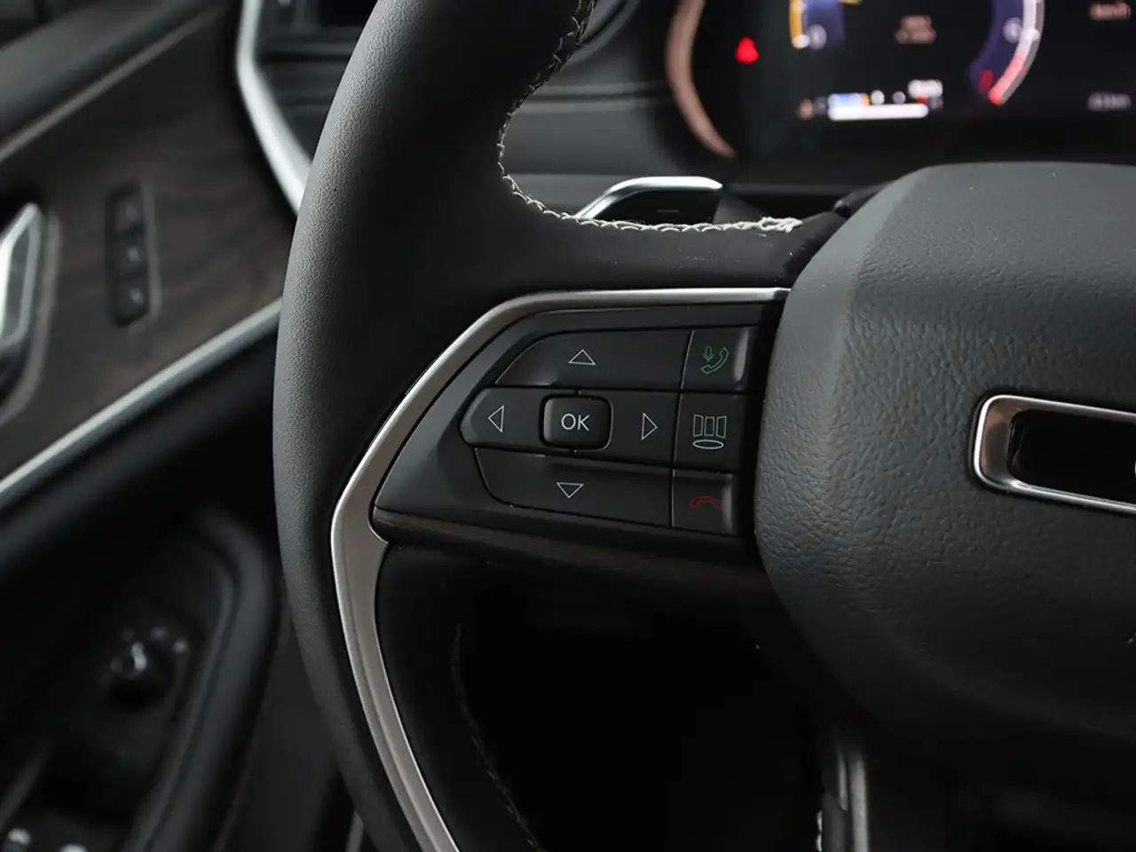Jeep Grand Cherokee снимка Jeep Grand Cherokee