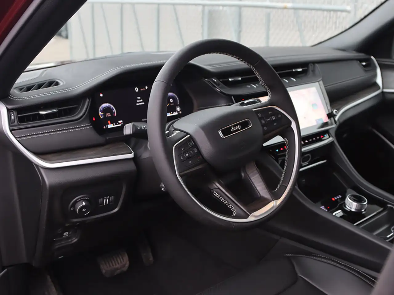 Jeep Grand Cherokee снимка Jeep Grand Cherokee