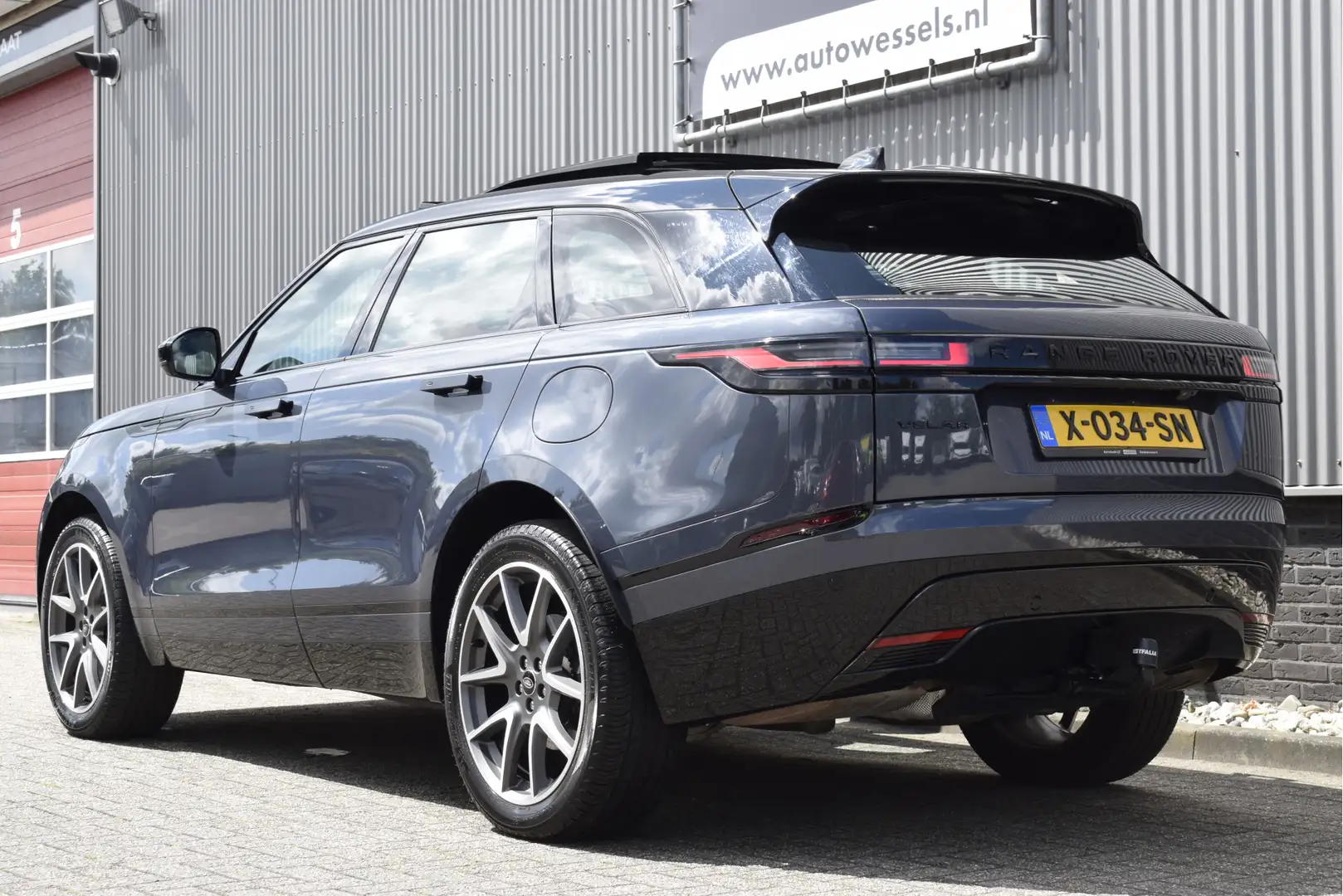 Land Rover Range Rover Velar 2.0 P400e R-Dynamic HSE Virtual cockpit, Adaptive Blauw - 2