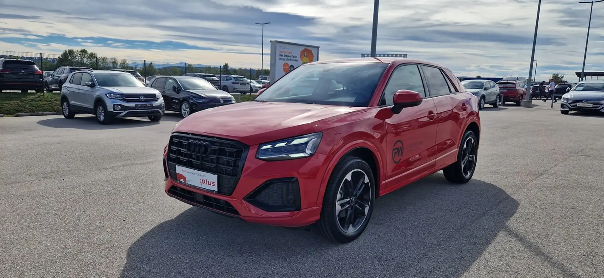 Audi Q2 30 TFSI admired Rot - 1