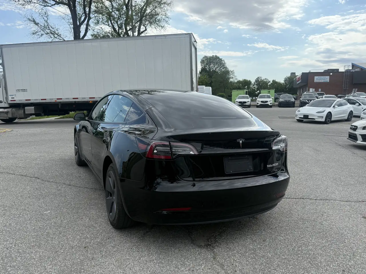 Tesla Model 3 fotografie Tesla Model 3