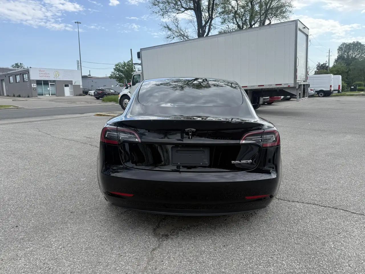 Tesla Model 3 fotografie Tesla Model 3