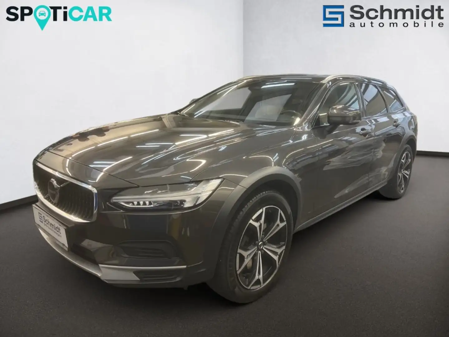 Volvo V90 Cross Country Pro B4 AWD Geartronic Grau - 2