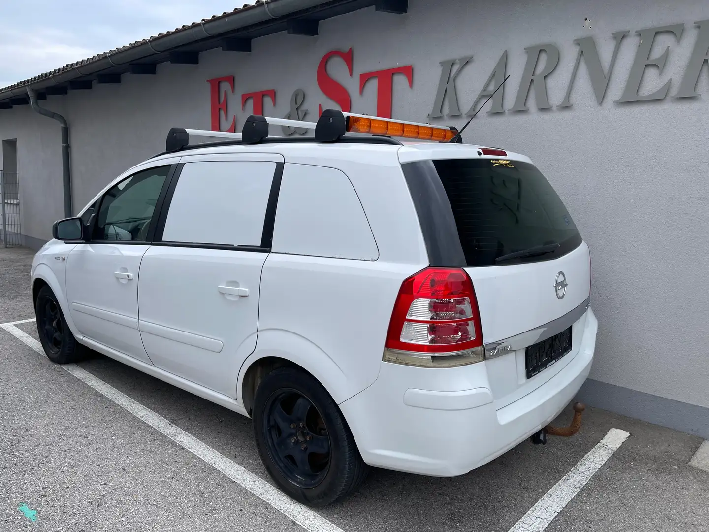 Opel Zafira Zafira 1,7 CDTI Van Blanc - 2