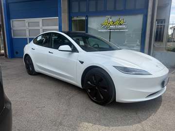 Model 3 2024 Long Range awd