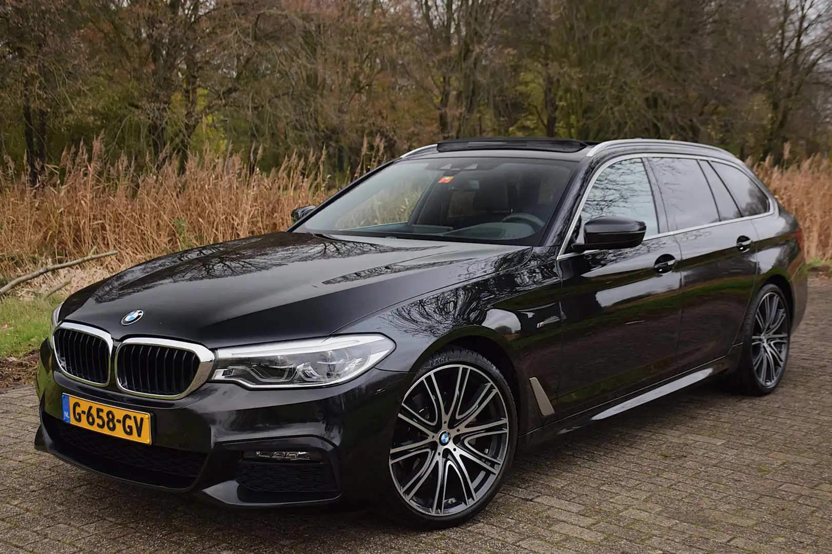 BMW 5-serie Touring 520i*M-Pakket*Pano*Head-up*H&K*20" Negro - 2