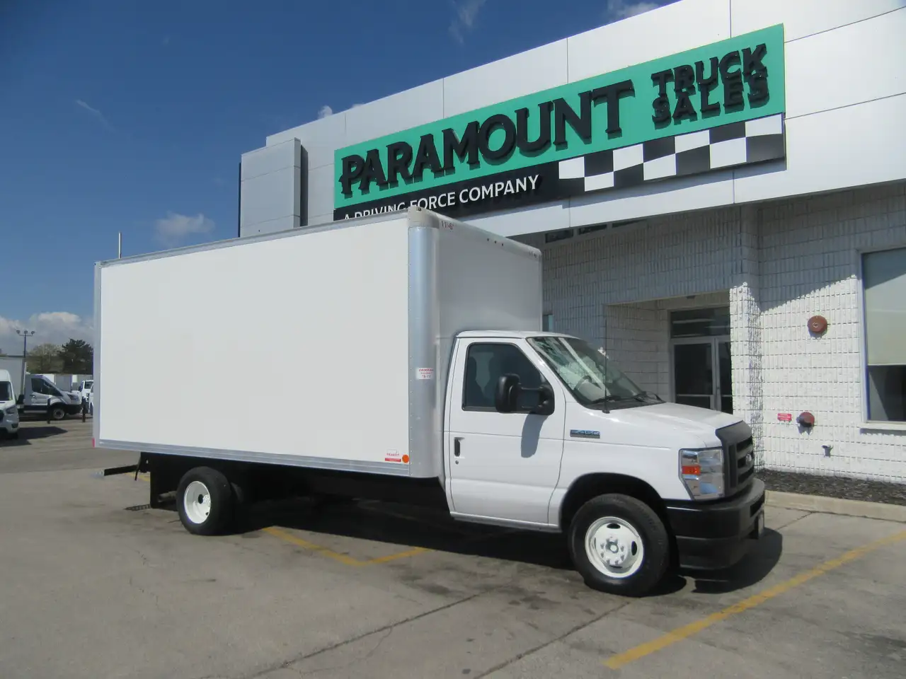 2022 Ford E-450