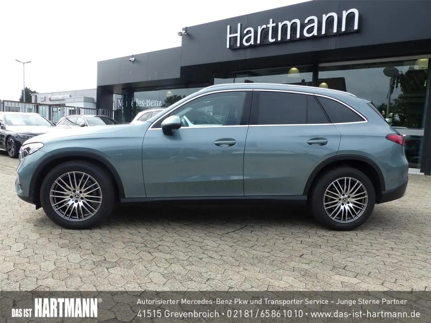 Mercedes-Benz GLC 200 4M AVANTGARDE+AHK+PANO+RF.-KAMERA+MEMORY Zilver - 2