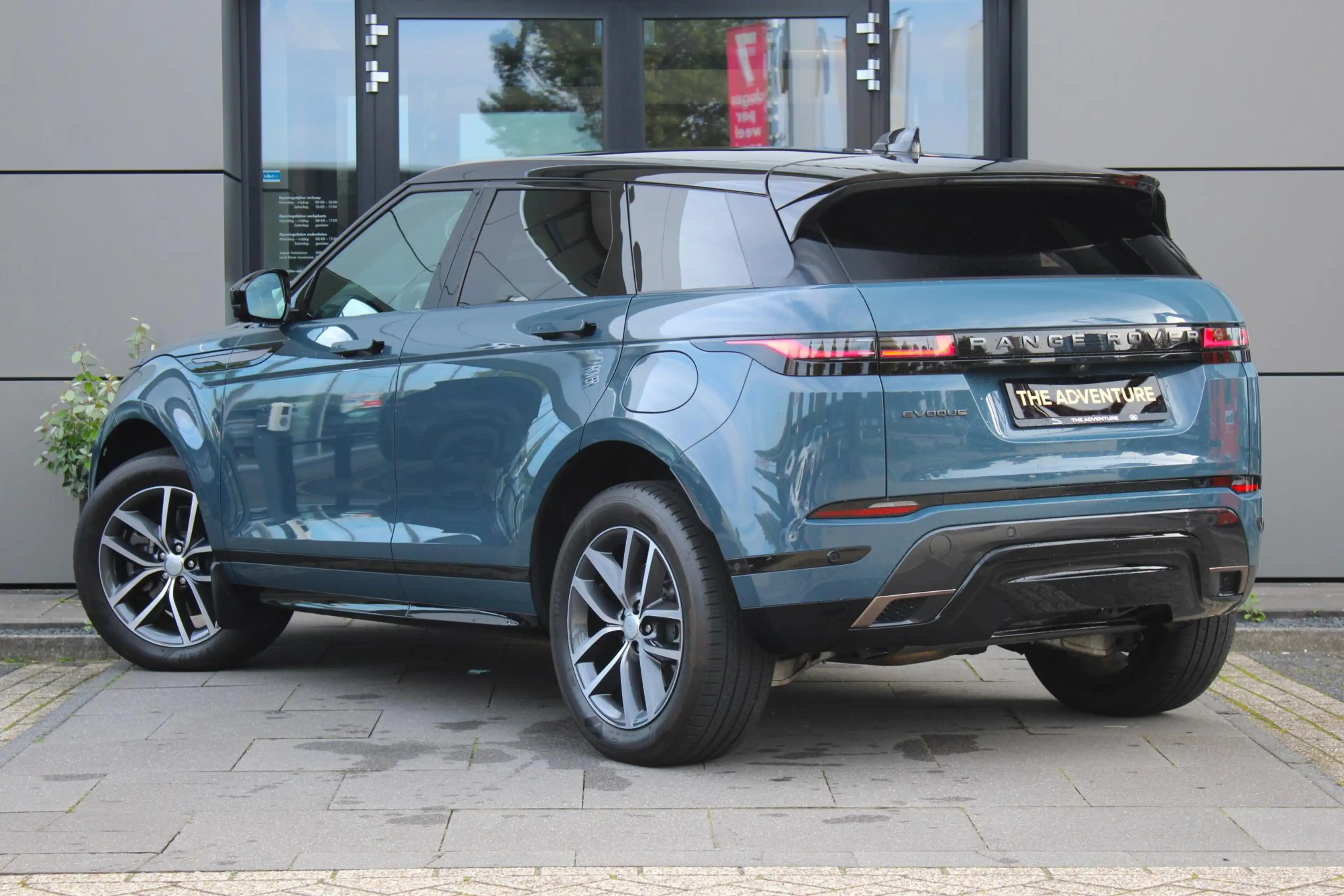 Land Rover Range Rover Evoque P300e Dynamic SE | Trekhaak | 360 Cam | Pano — photo 3