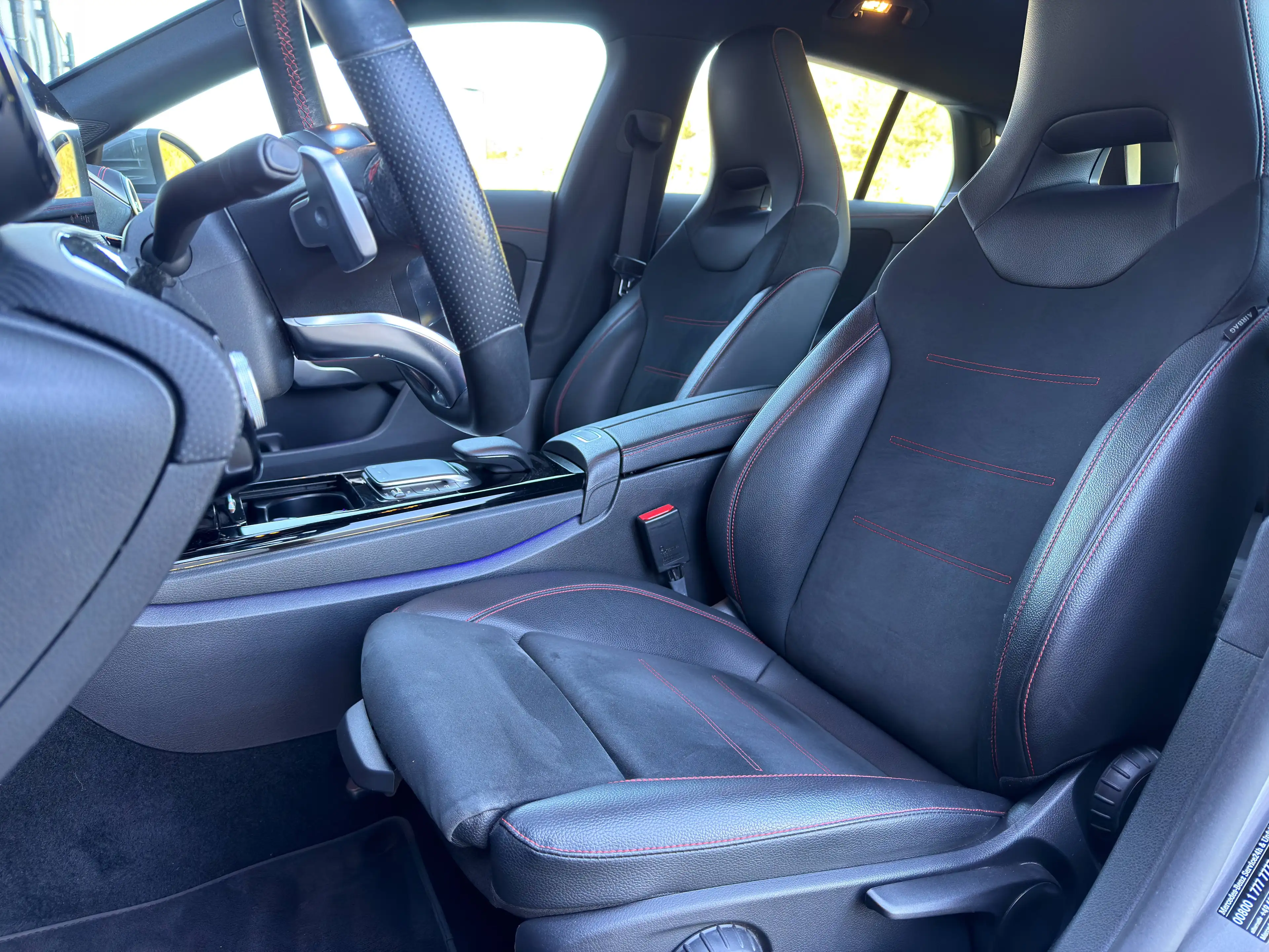 Mercedes-Benz CLA 200 CLA 200 AMG Line — photo 12