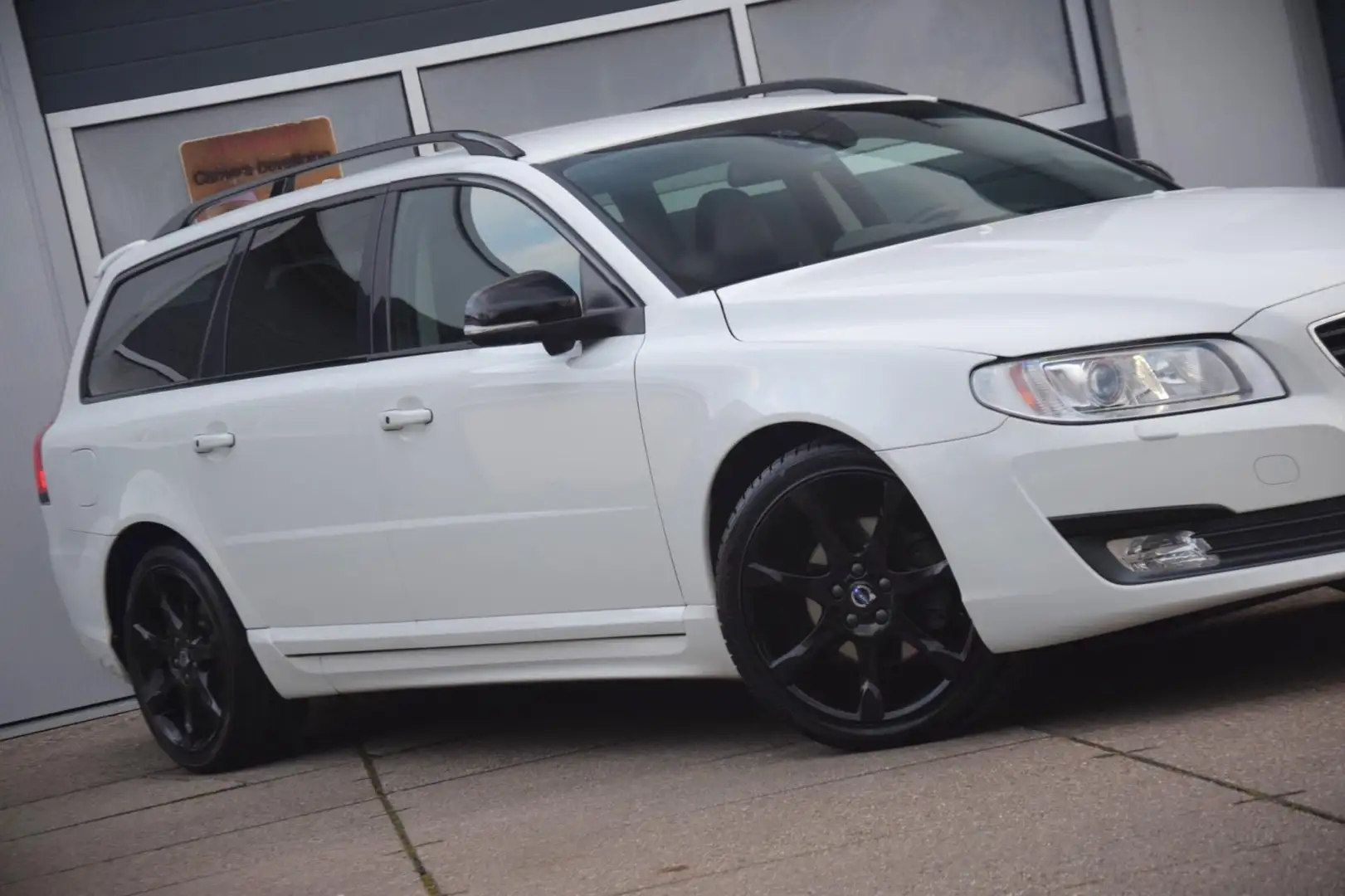 Volvo V70 2.0 T4 Inscription Edition Memory seats/Adaptive c Blanc - 2