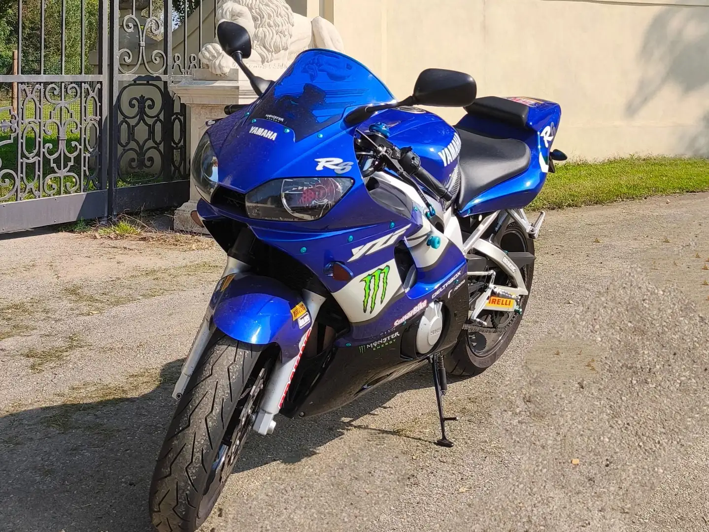 Yamaha YZF-R6 Blu/Azzurro - 2