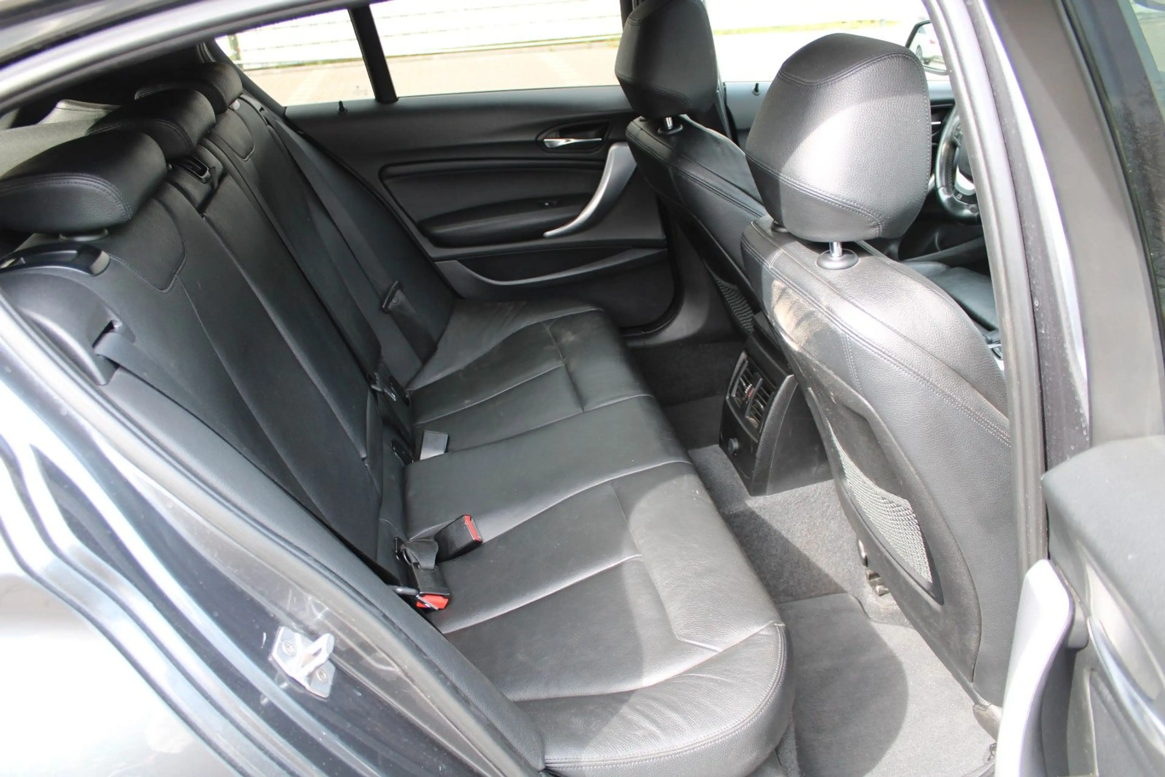 BMW 135 i xDrive Sport-Aut. — photo 10