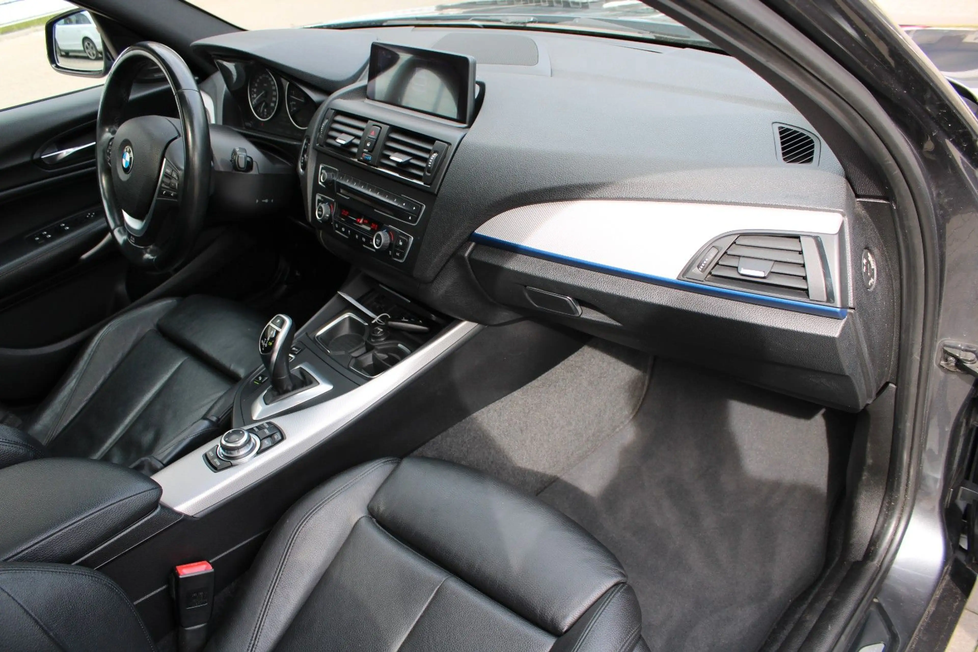 BMW 135 i xDrive Sport-Aut. — photo 9