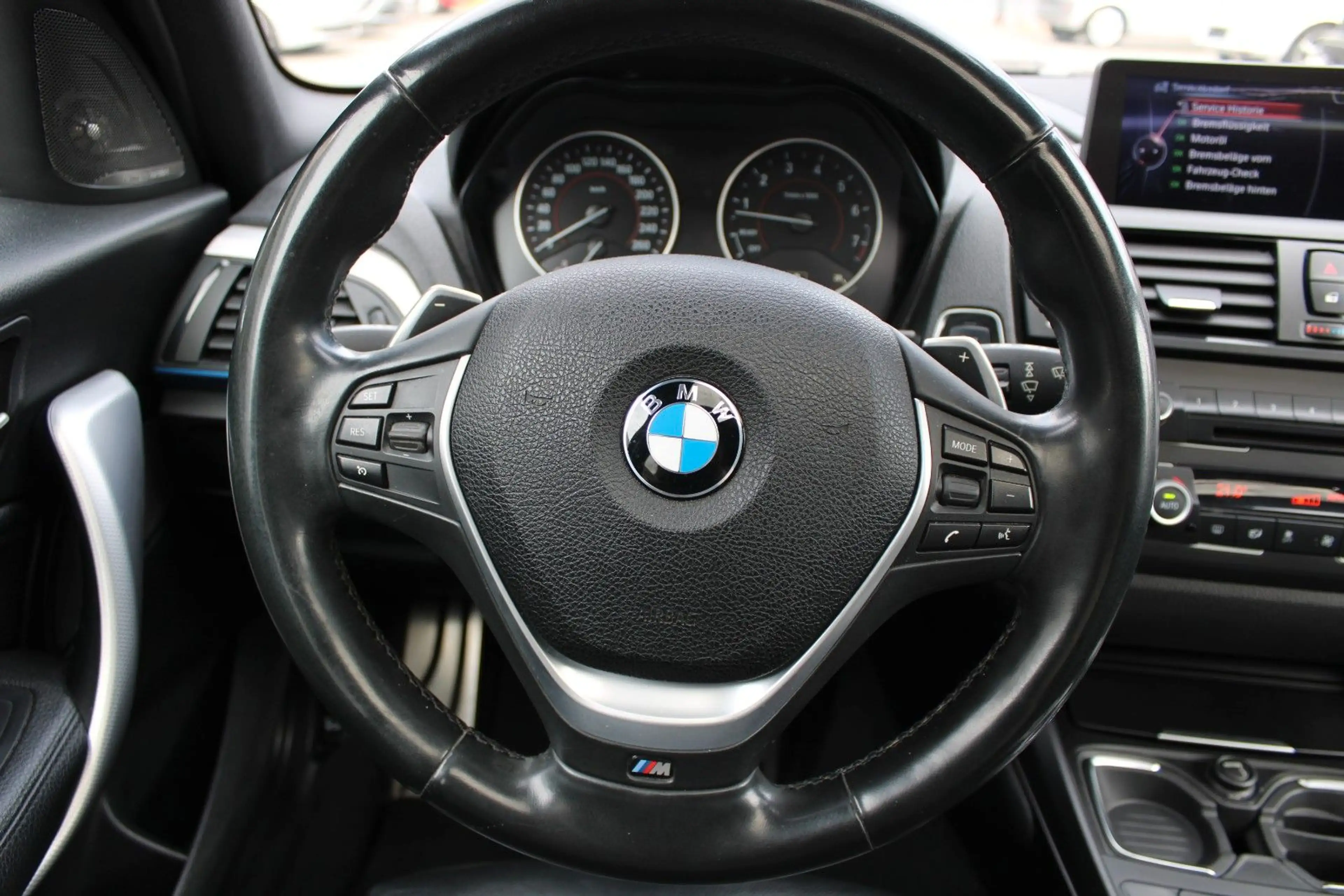 BMW 135 i xDrive Sport-Aut. — photo 15