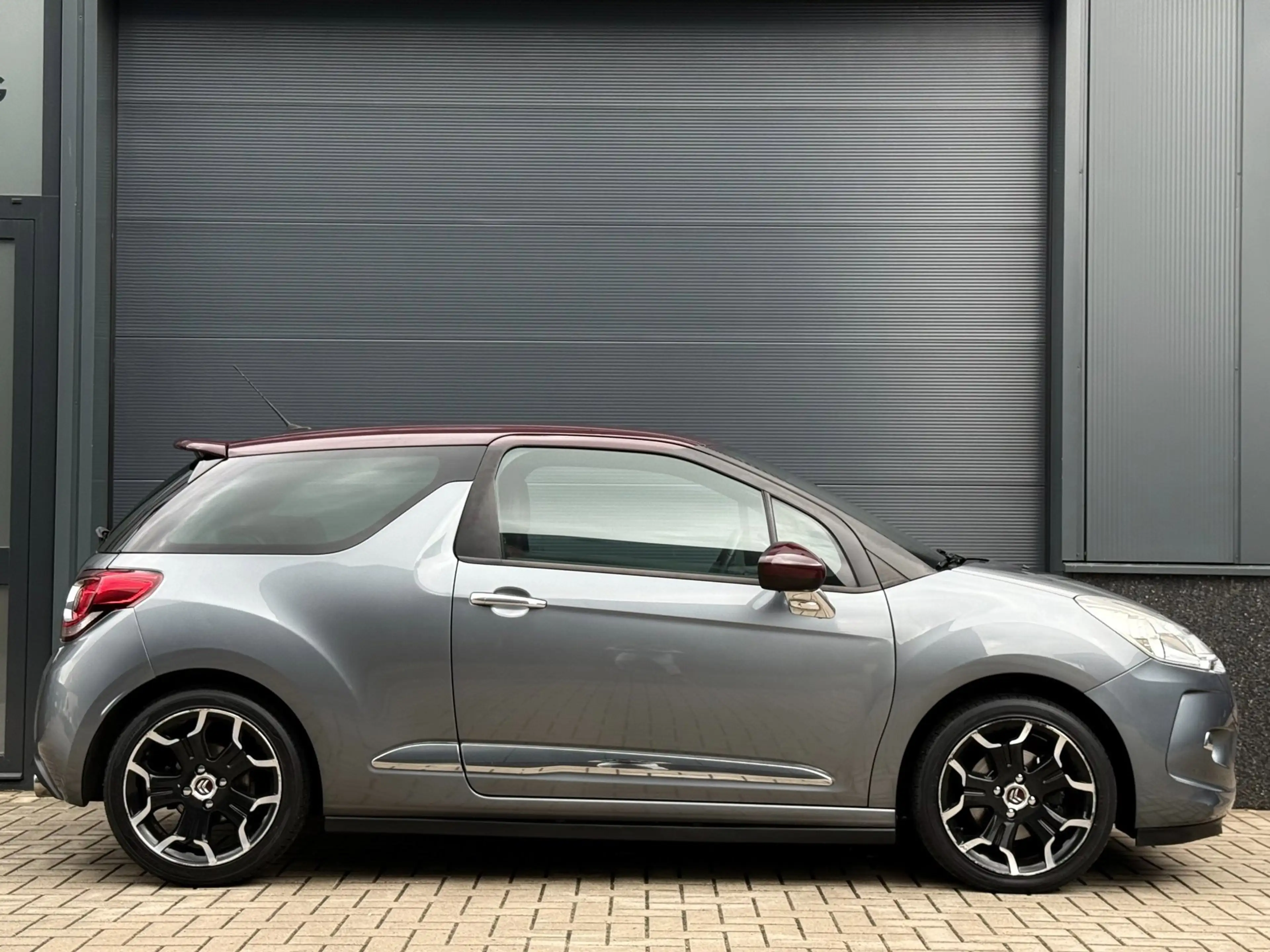 Citroen DS3 1.6 So Chic — photo 7