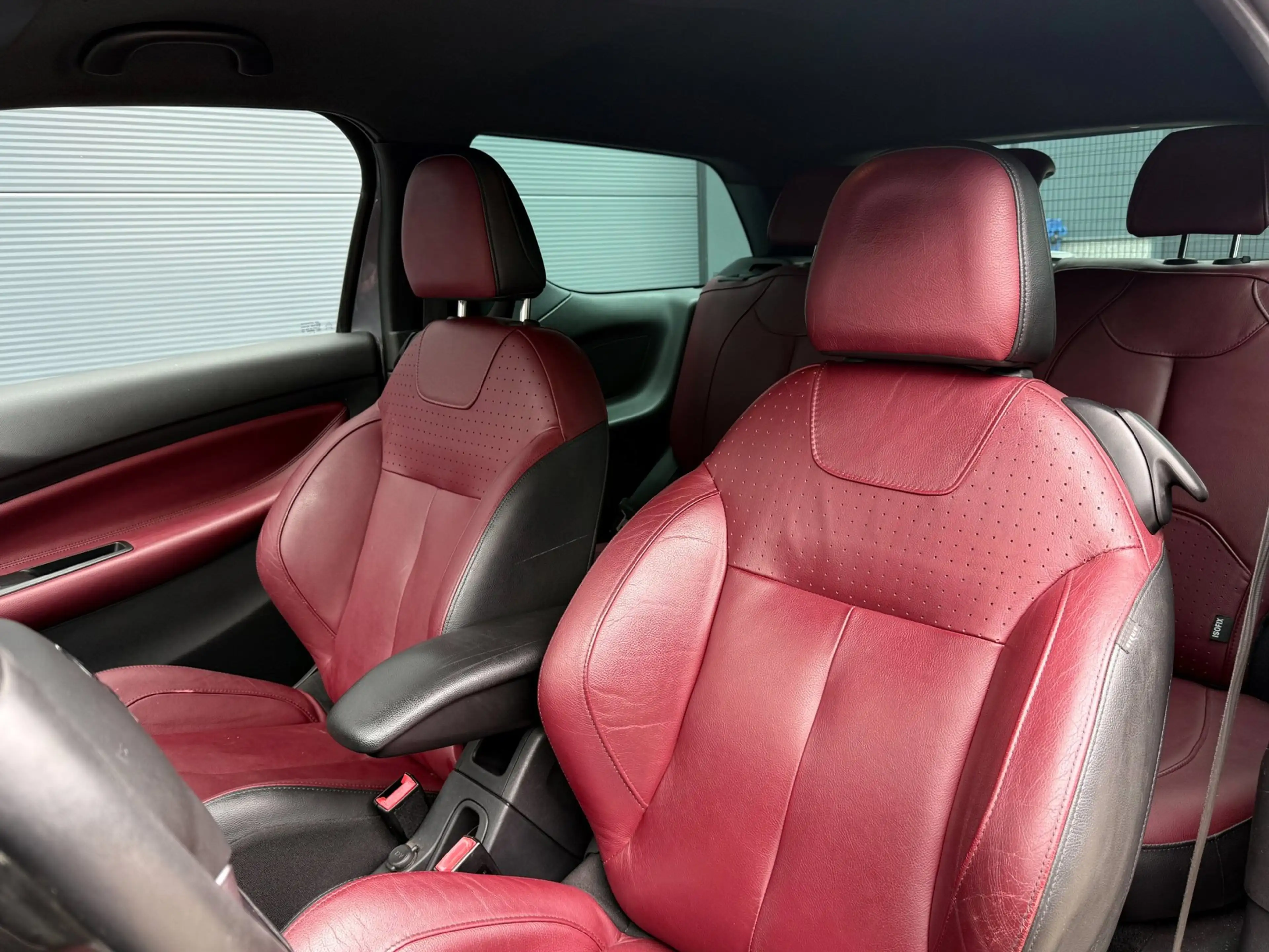 Citroen DS3 1.6 So Chic — photo 4