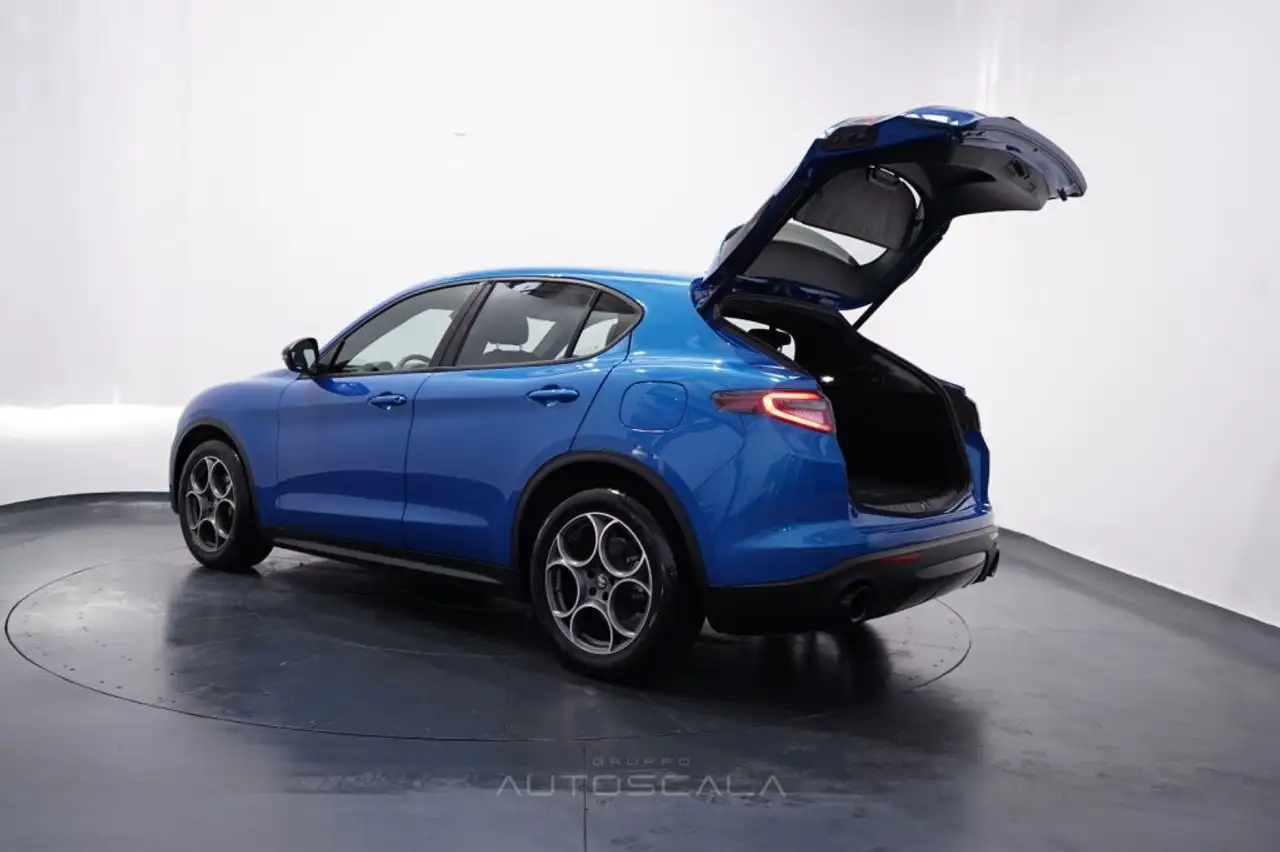Alfa Romeo Stelvio 2024 — фото 35