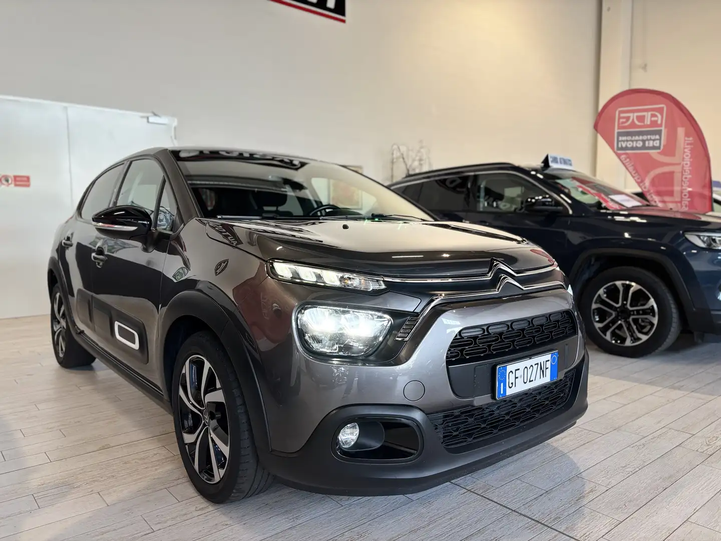 Citroen C3 SHINE BLUE HDI 1.5 100CV FULL OPTIONAL KM. CERTI. Grigio - 2