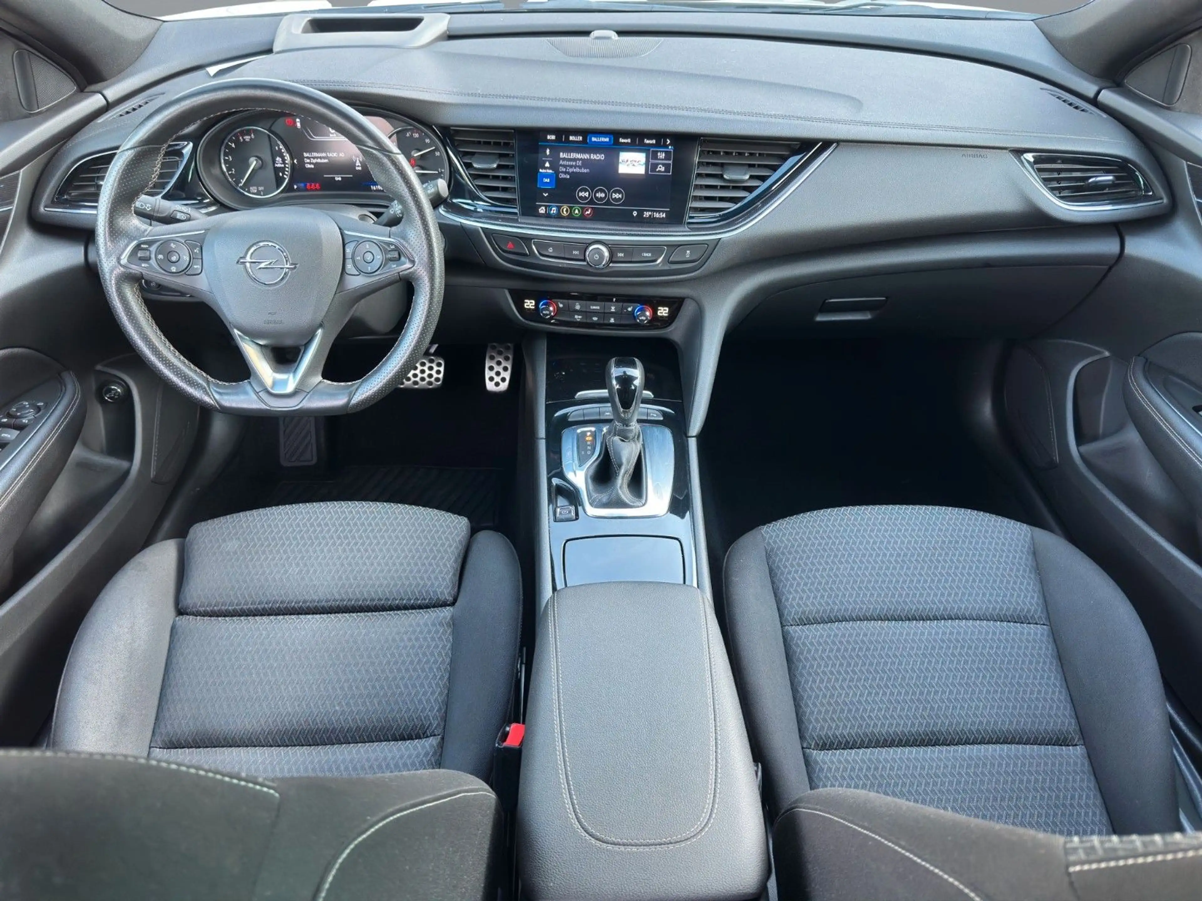 Opel Insignia B ST Premium "Business" Voll-LED/1-Hand — photo 10