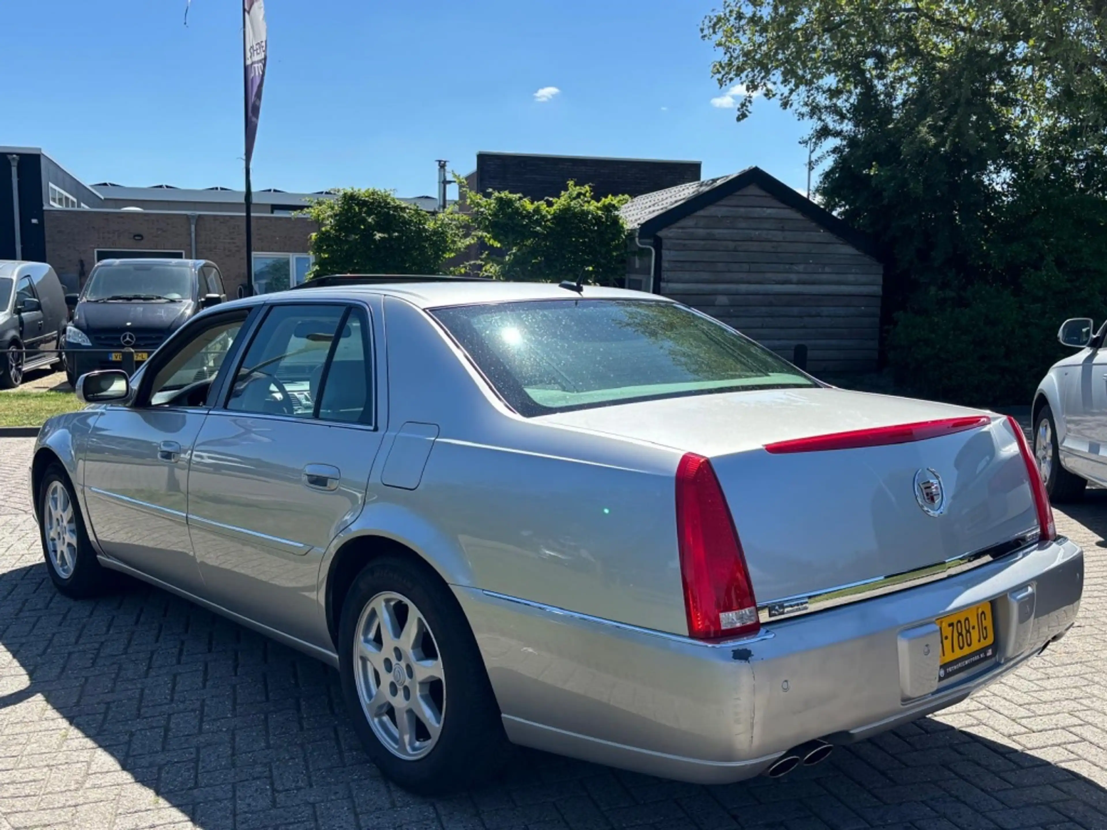 Cadillac DTS 4.6 V8 Northstar Automaat 2007 Onbekend — photo 7