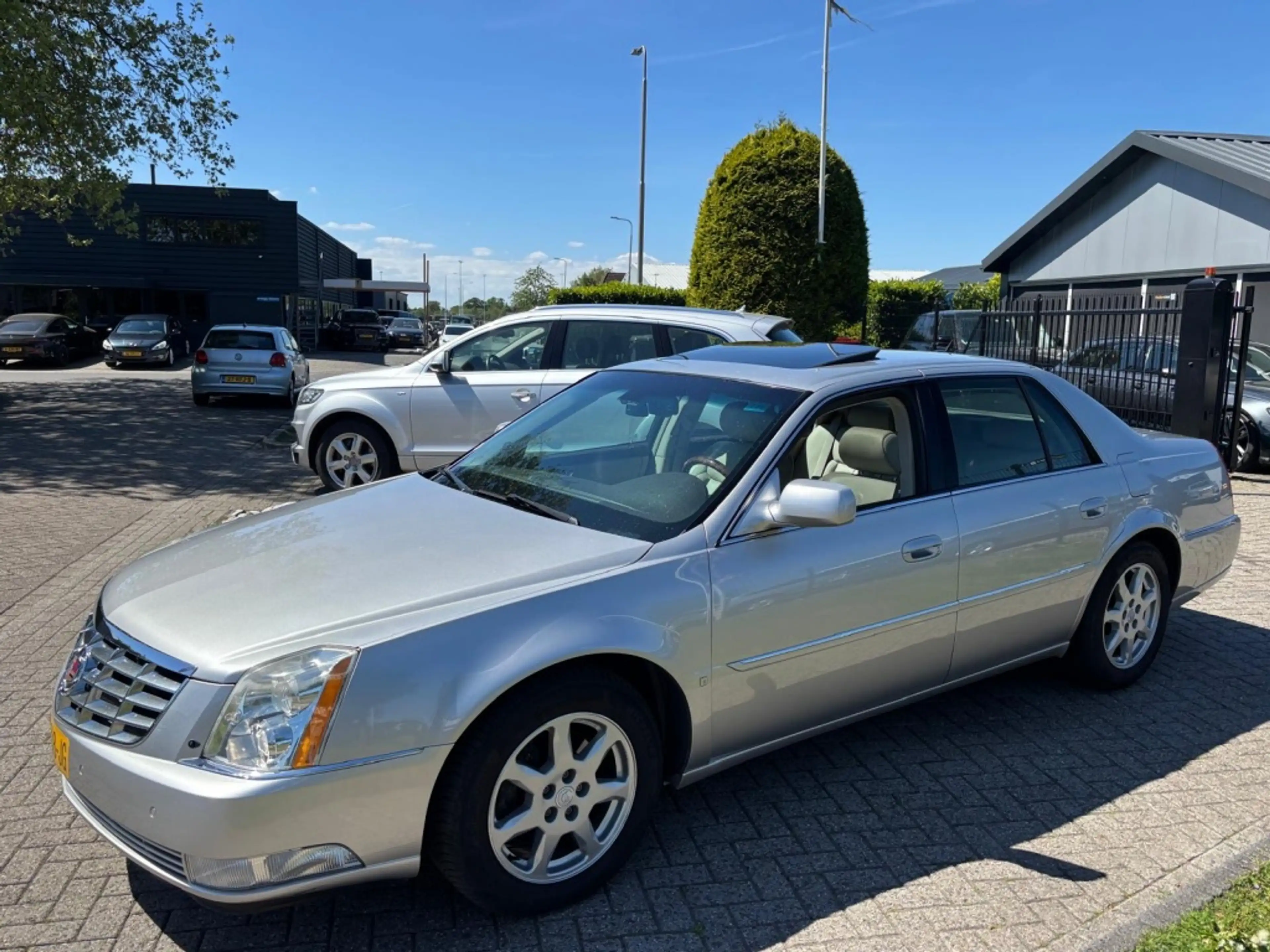 Cadillac DTS 4.6 V8 Northstar Automaat 2007 Onbekend — photo 8