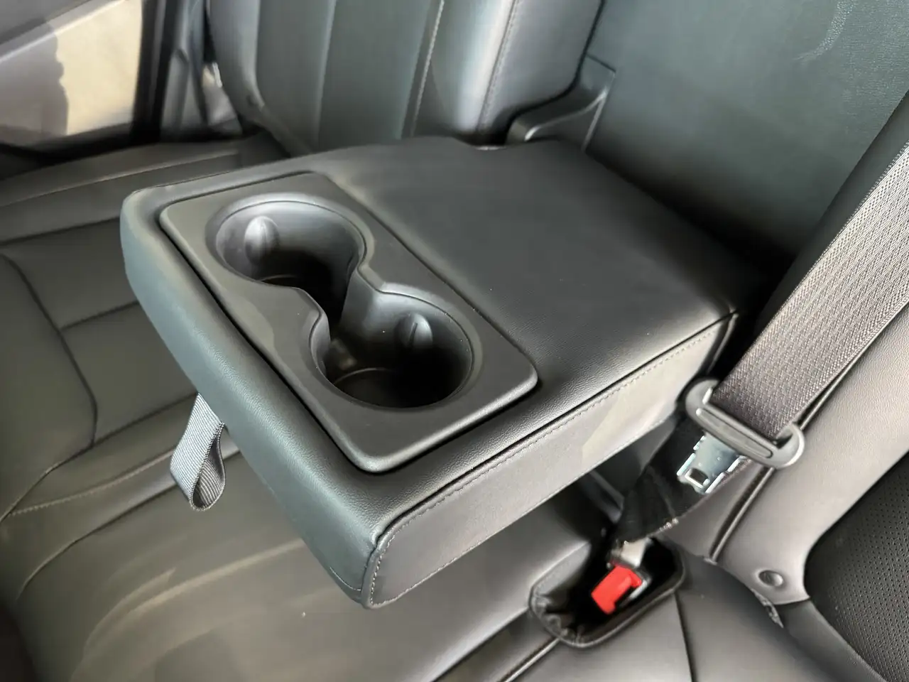 Jeep Cherokee снимка Jeep Cherokee
