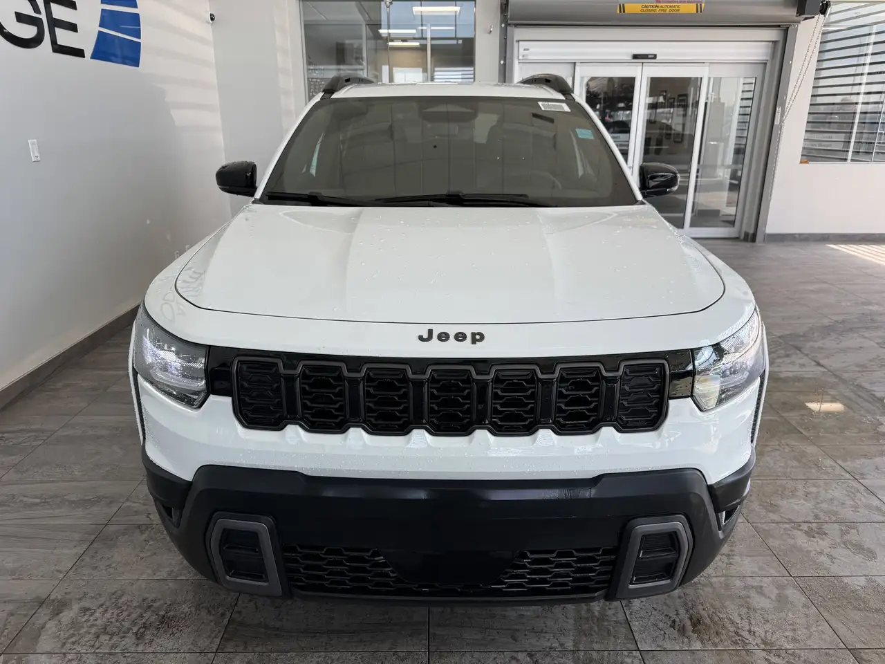 Jeep Cherokee снимка Jeep Cherokee