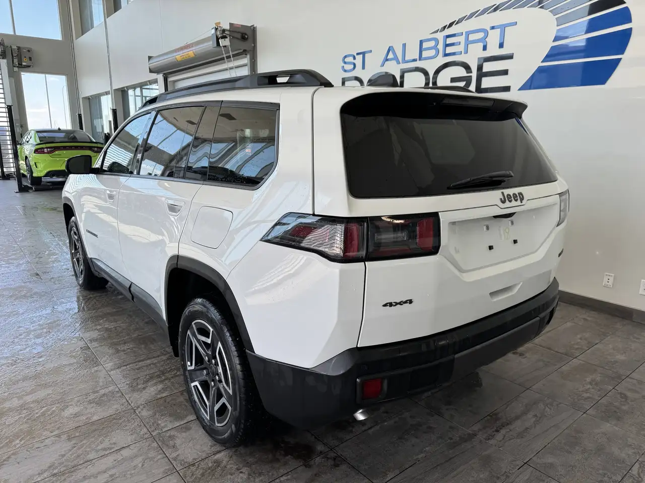 Jeep Cherokee снимка Jeep Cherokee