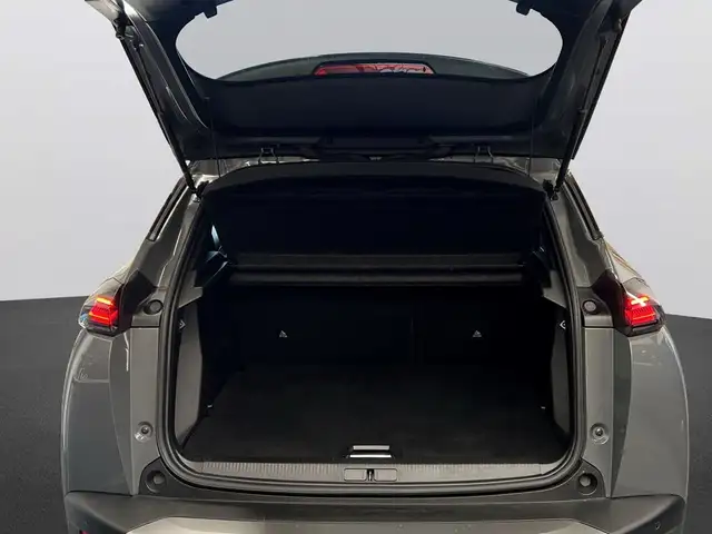Peugeot 2008 view 8