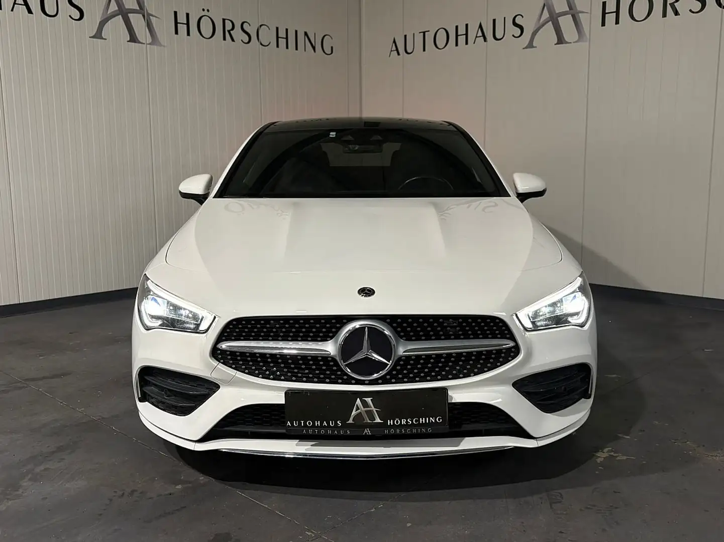 Mercedes-Benz CLA 180 d Aut. ///AMG-Line///Panoramaschiebedach///Spor... Blanco - 2