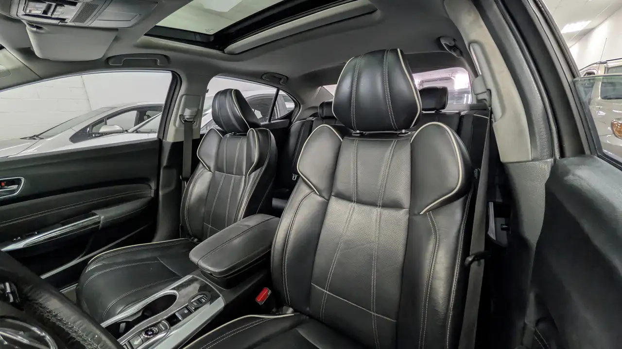 Acura TLX снимка Acura TLX