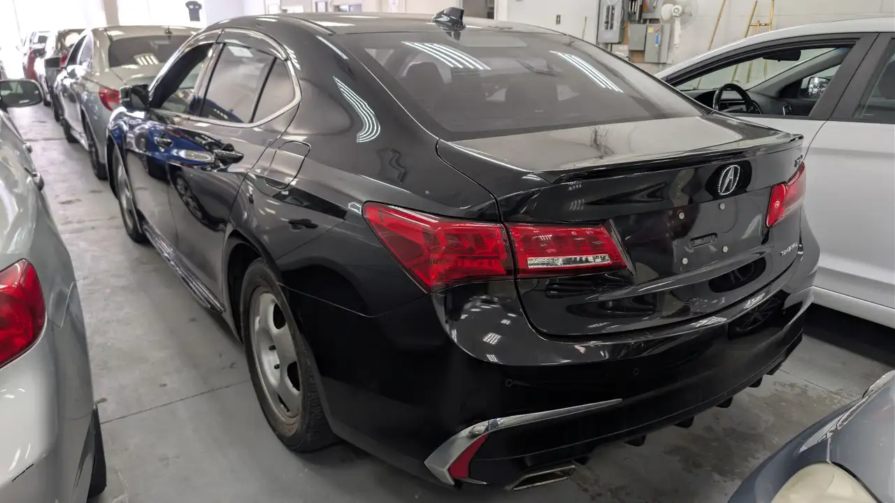 Acura TLX снимка Acura TLX