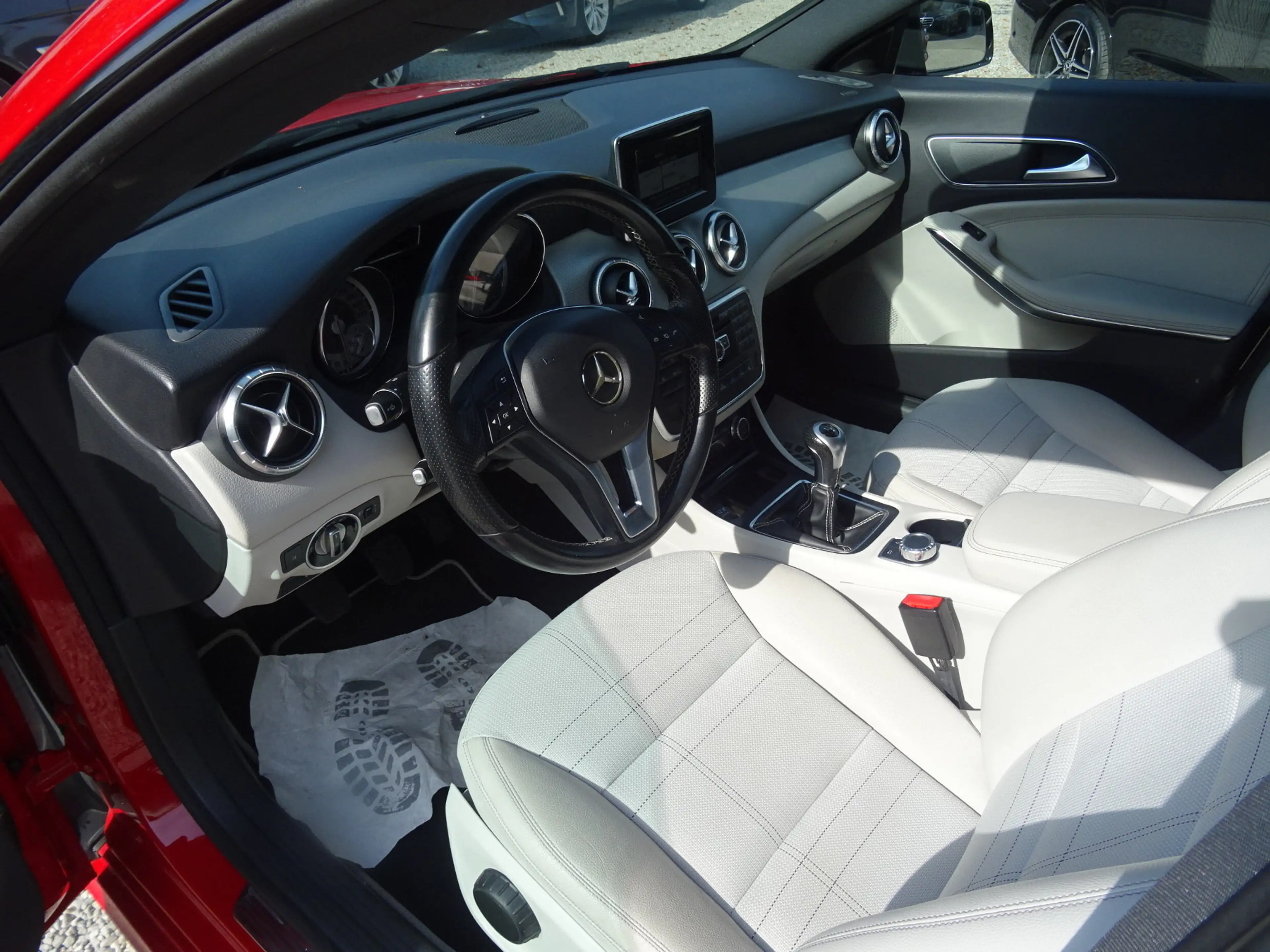 Mercedes-Benz CLA 180 (BM 117)(03.2013->) CLA 180 (117.342) — photo 9