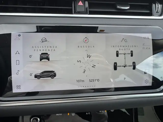 Land Rover Range Rover Evoque view 15
