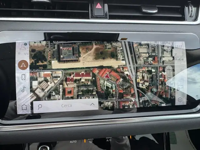 Land Rover Range Rover Evoque view 14