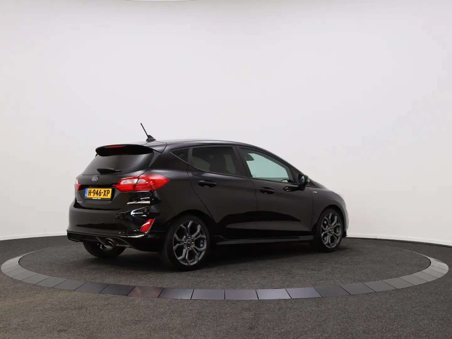 Ford Fiesta 1.0 EcoB. Titanium | Winter-pack | Navigatie | Noir - 2