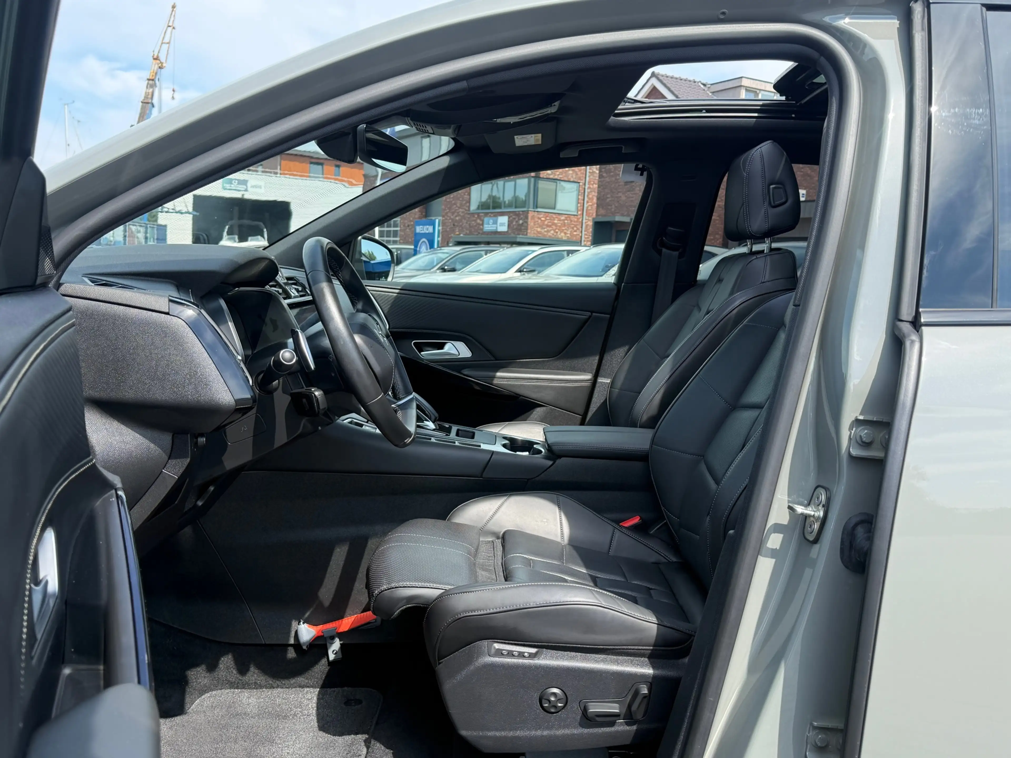 DS Automobiles DS 7 1.6 PHEV 300 4x4 ETOILE SCHUIFDAK VOLLEER NIGHT VI — photo 4