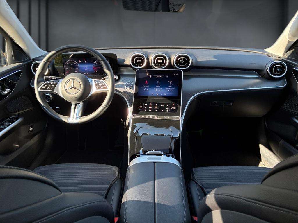 Mercedes-Benz C 220