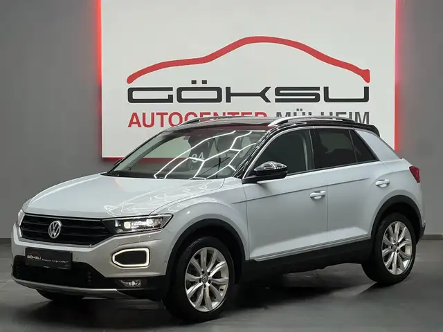 Volkswagen T-Roc main image