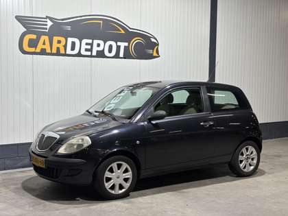 Lancia Ypsilon 1.2 Argento Nette wagen Airco