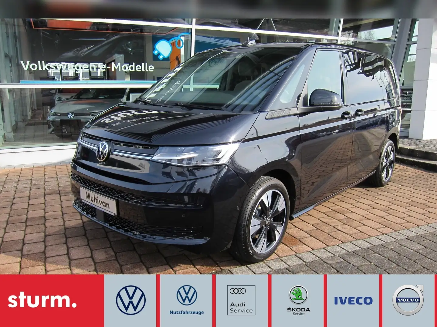 Volkswagen T7 Multivan Life 2.0 TSI DSG *Pano,Navi,7-Sitzer* Schwarz - 1