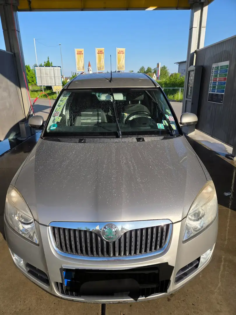 Skoda Roomster 1.4 16V Comfort Beige - 1