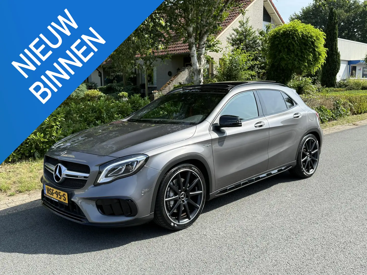 Mercedes-Benz GLA 45 AMG 4MATIC 381PK Pano•Leder Grijs - 1