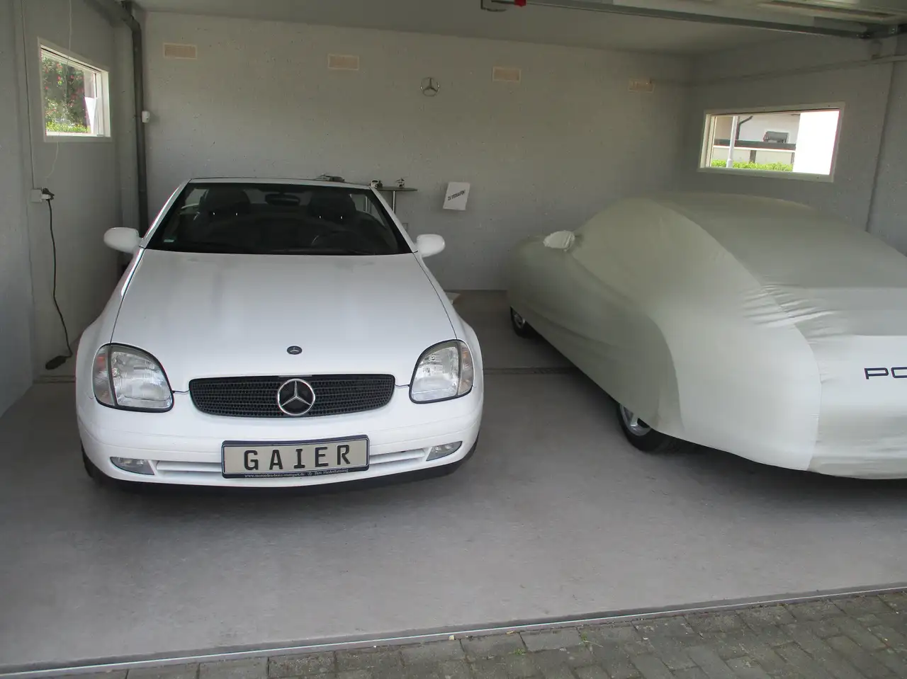 Mercedes-Benz SLK 230